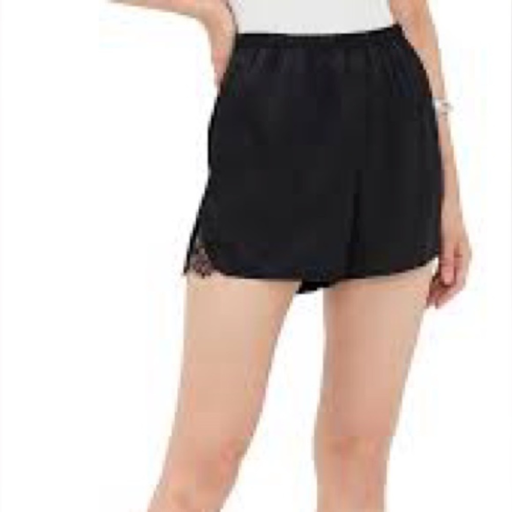 Madison the Label Women's Selma Shorts